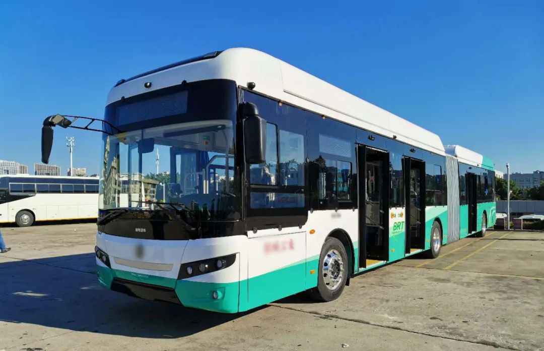 news-BIG MAC18-METER BATTERY ELECTRIC BUS USING VT MOTOR CONTROLLERS 2020-05-18 READ MORE-VT Technol-1