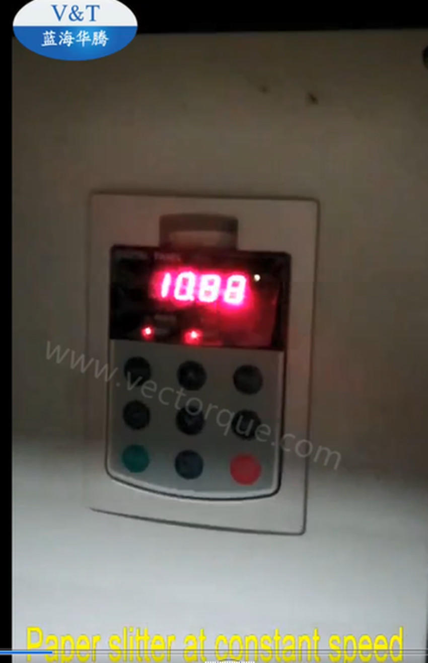 Paper slitter at constant speed